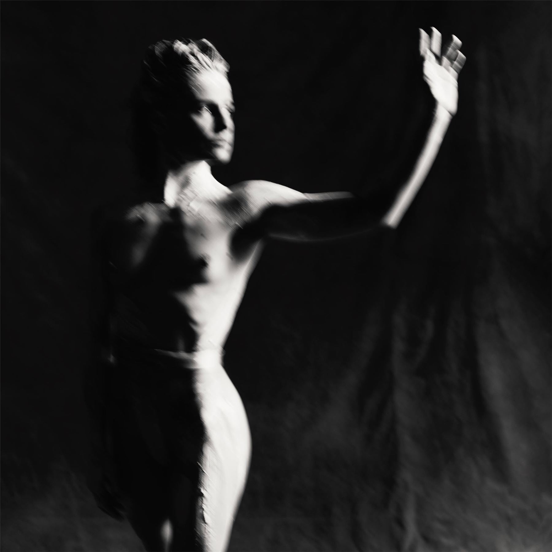 Christine And The Queens - PARANOÏA, ANGELS, TRUE LOVE