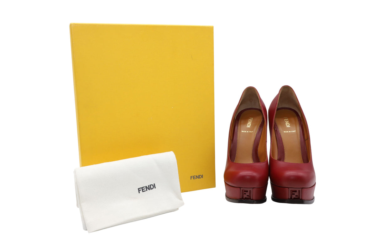 Fendi Fendista Pumps 135 in Red Leather