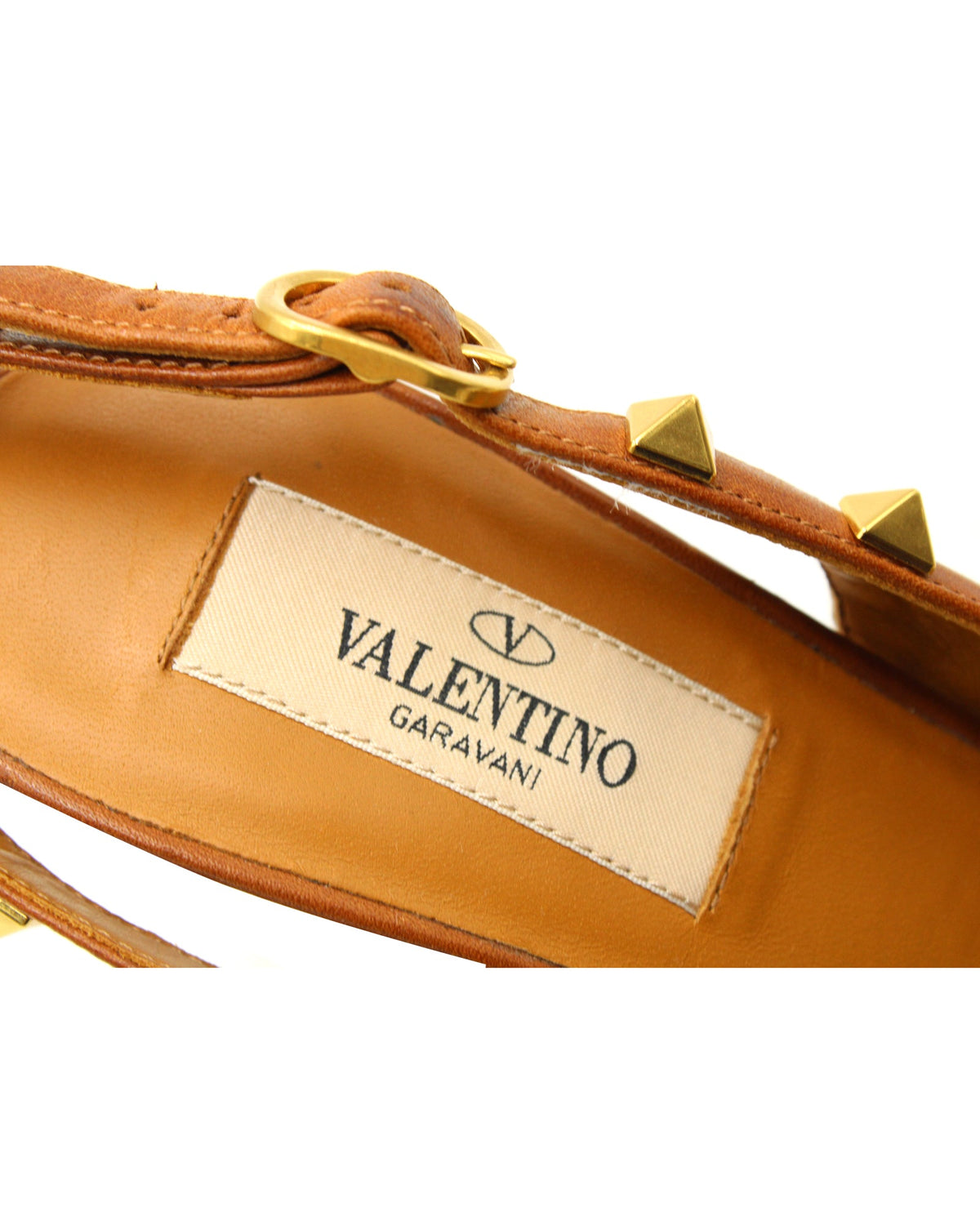 Valentino Garavani Rockstud Leather Trimmed Slingback Heels in Beige Raffia