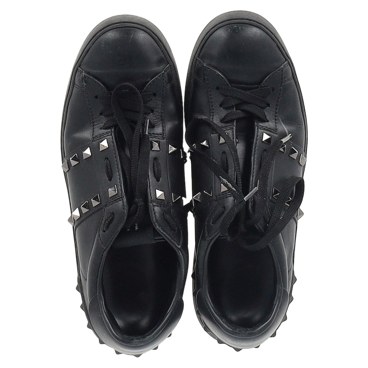Valentino Garavani Rockstud Lace-Up Sneakers in Black Calfskin Leather