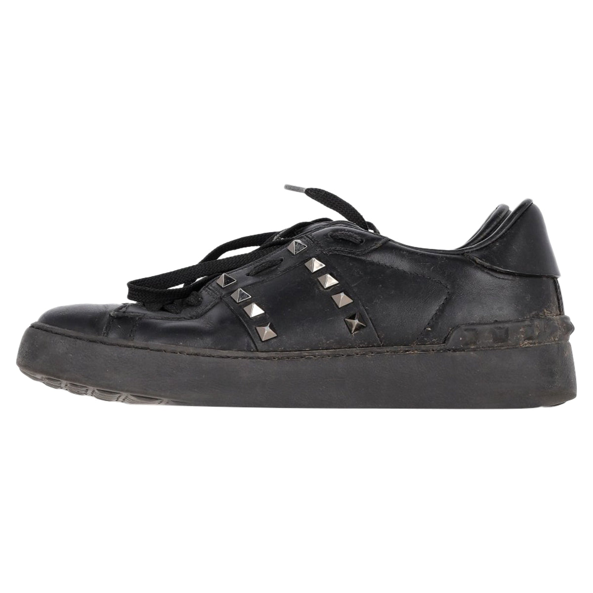 Valentino Garavani Rockstud Lace-Up Sneakers in Black Calfskin Leather