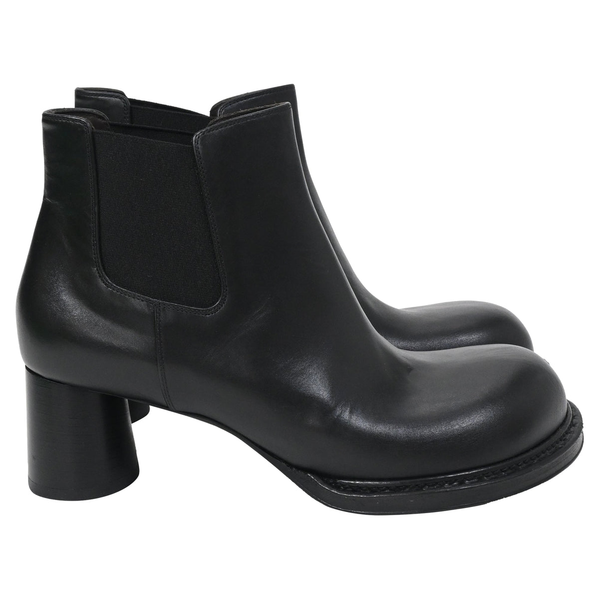 Bottega Veneta Cliff Chelsea Ankle Boots in Black Leather