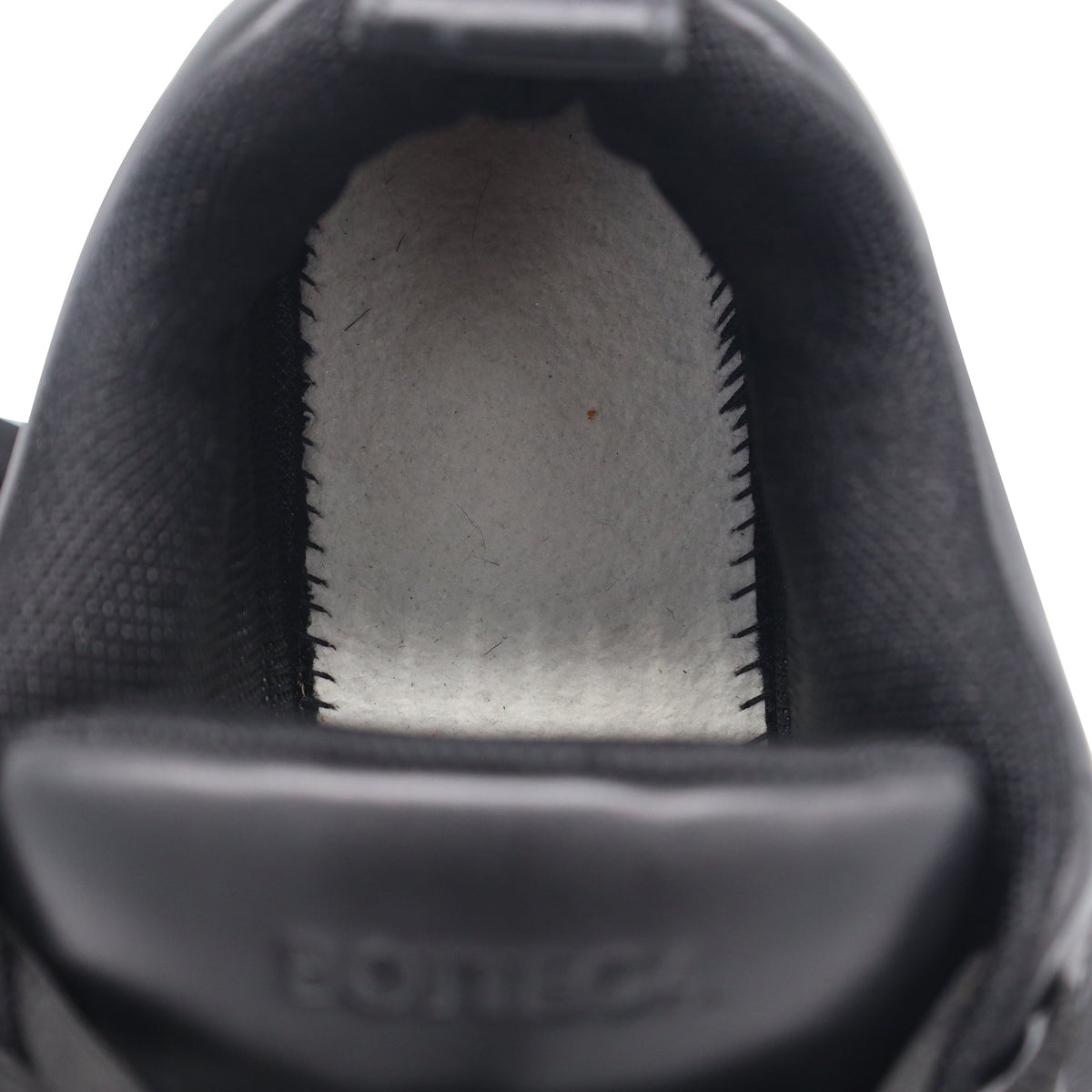 Bottega Veneta Pillow Low-Top Sneakers in Black Calf Leather